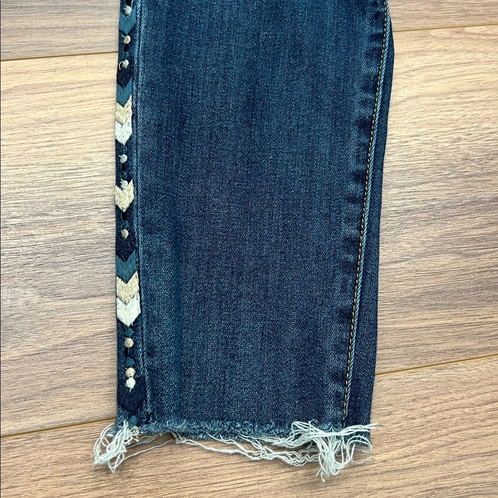 Driftwood Jackie Jeans with Chevron Side Embroidered Detail Size 31 - Picture 5 of 12